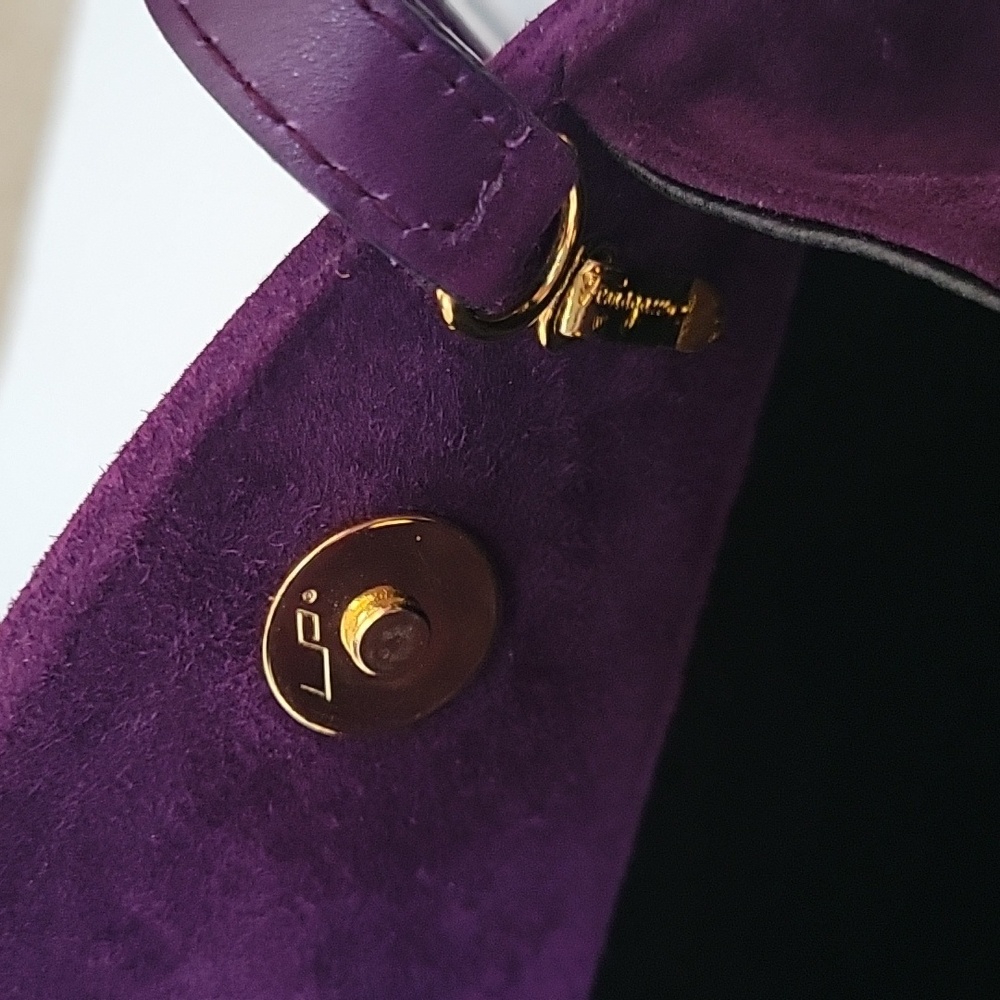 Salvatore Ferragamo Purple Suede Crossbody/Clutch-Pristine Condition - Picture 8 of 9